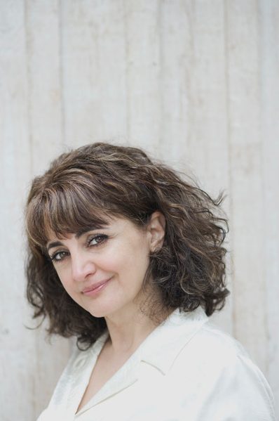 Flora Nasab, Founder and Product Developer at Shield Dryplus, overseeing global distribution inquiries.