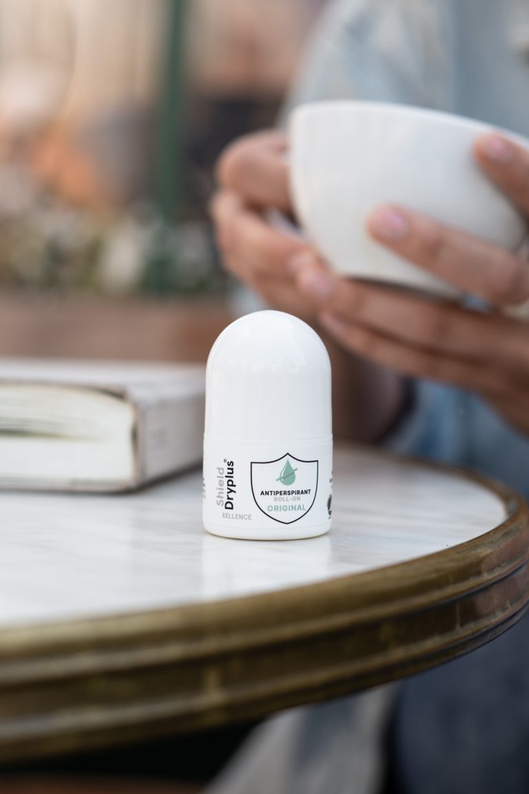 Shield Dryplus brand universe, everyday comfort in use.